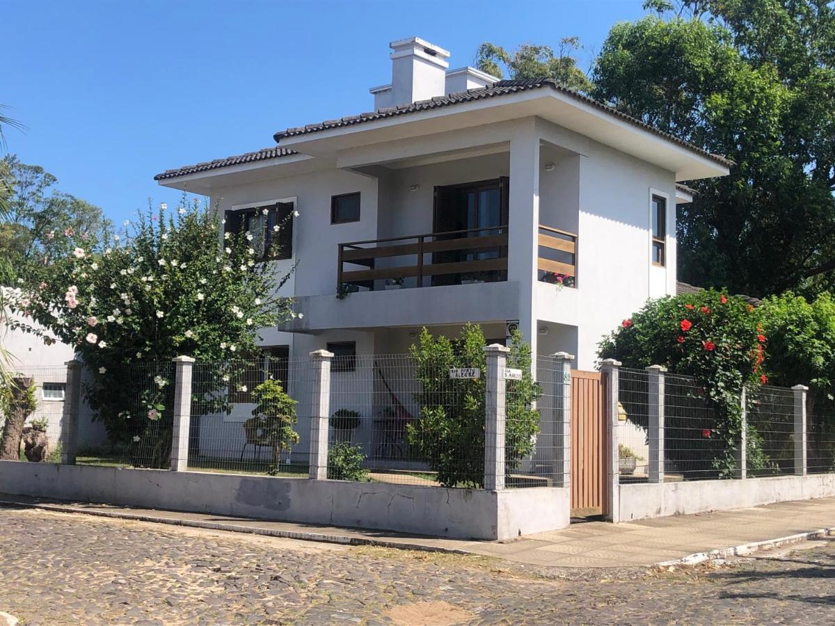 Sobrado Aconchegante Villa Torres Buitenkant foto